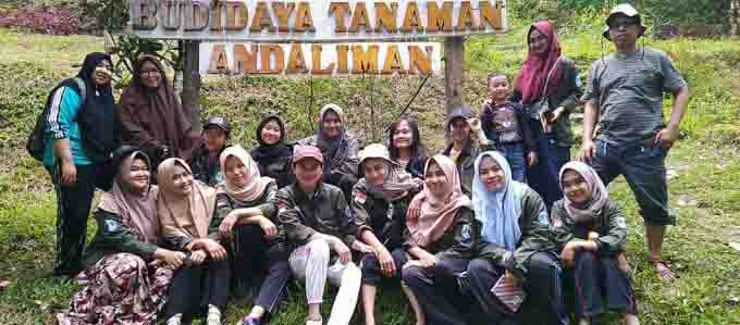 Mahasiswa-Biologi-UMA-Adakan-Kuliah-Lapangan-Di-Taman-Eden-100.jpg