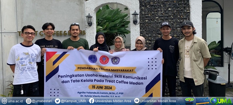 dosen-uma-lakukan-pkm-latih-skill-komunikasi-karyawan-treat-coffee-medan.webp