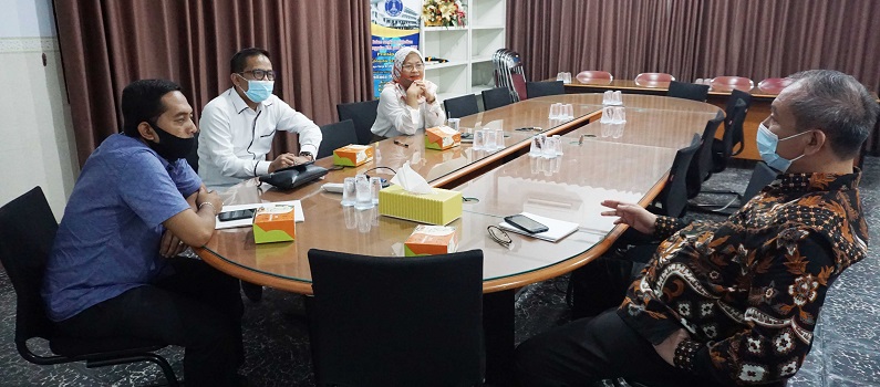 kunjungan-direktur-pdam-tirtasari-binjai-ke-universitas-medan-area13.JPG