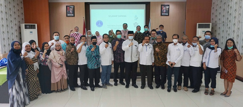 mou-universitas-medan-area-dengan-lpjk-sumut-gapeksindo-medan-dan-inkindo-sumut.JPG