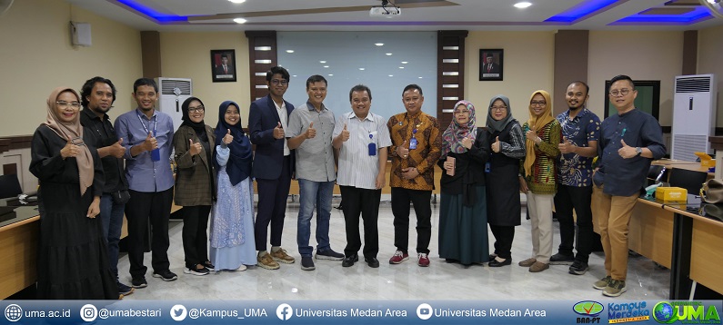 penandatanganan-mou-uma-dengan-karirmu-dan-asosiasi-profesi-fotografi-indonesia.webp