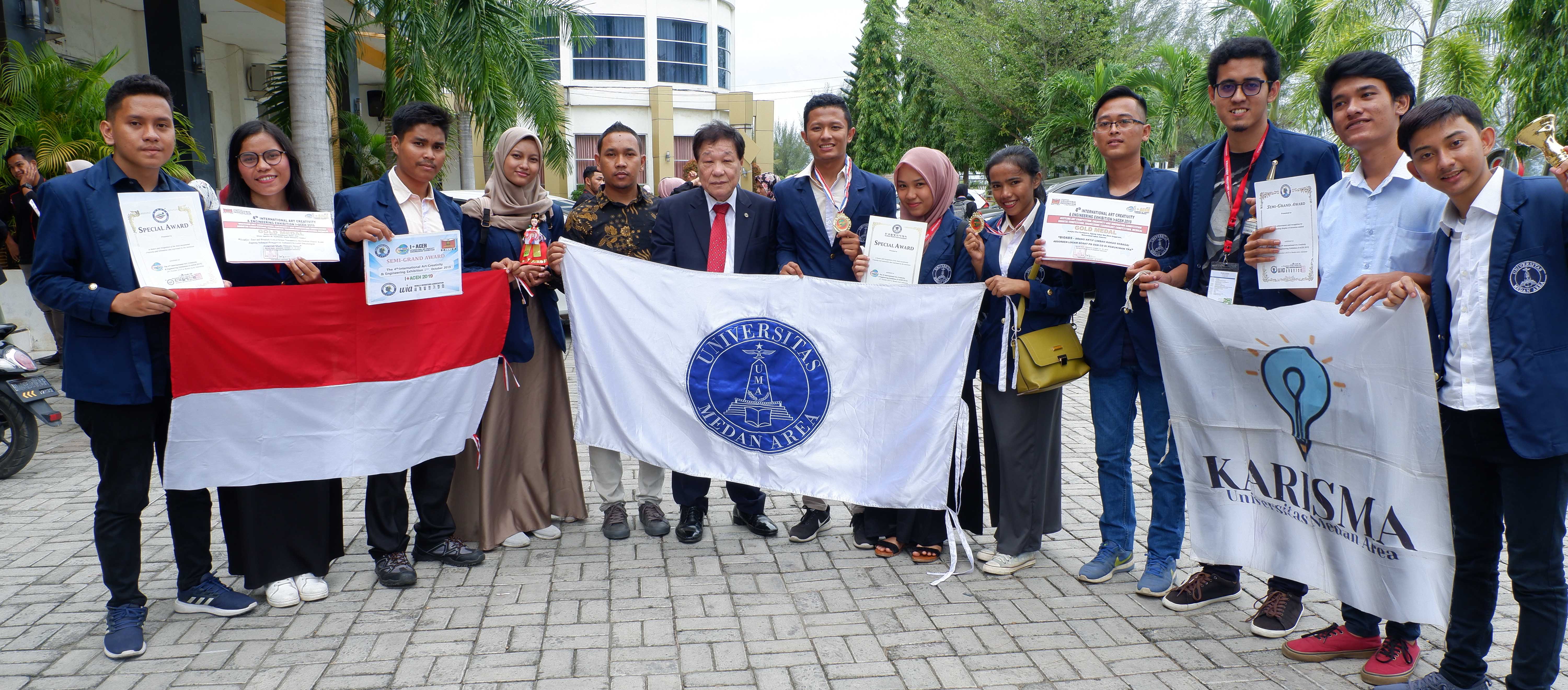 prestasi-mahasiswa-uma-meraih-medali-emas-dan-perak.jpg