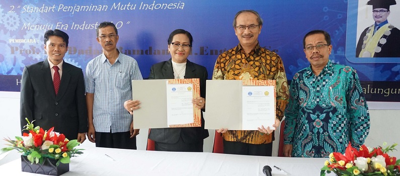 signing-of-a-memorandum-of-understanding-on-collaboration-between-medan-area-university-and-simalungun-university-and-public-lecture.jpg